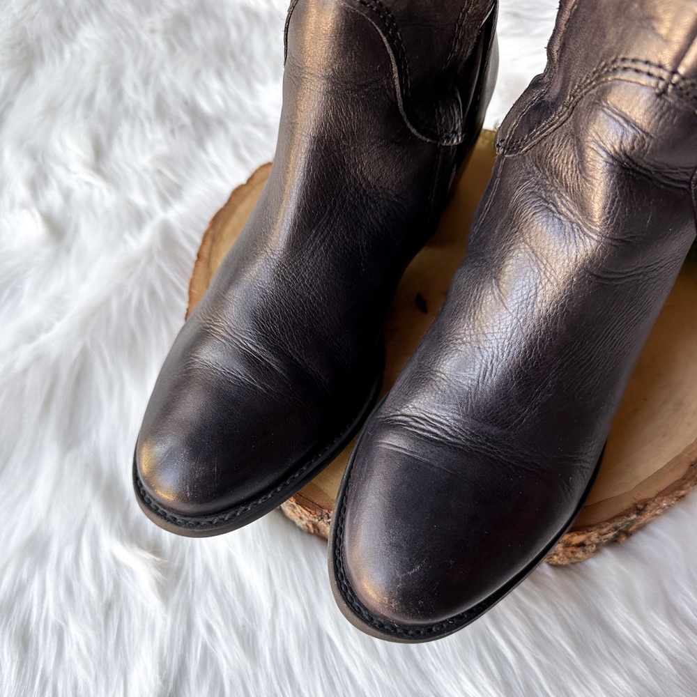 Vince Camuto Bollo Tall Black Leather Studded Riding Boots 8.5 - Picture 7 of 10